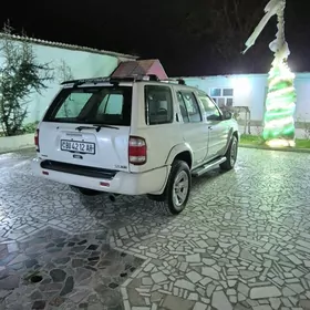 Nissan Pathfinder 2001