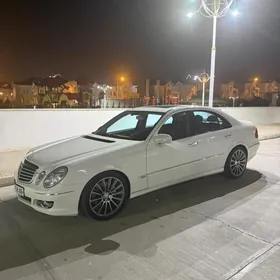Mercedes-Benz E500 2006