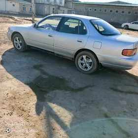 Toyota Camry 1993