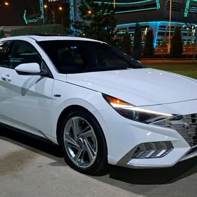 Hyundai Elantra 2023