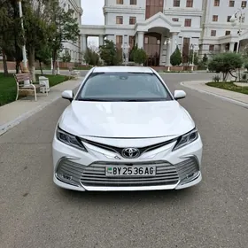 Toyota Camry 2020
