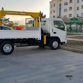 Mitsubishi Canter 2025