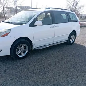 Toyota Sienna 2008