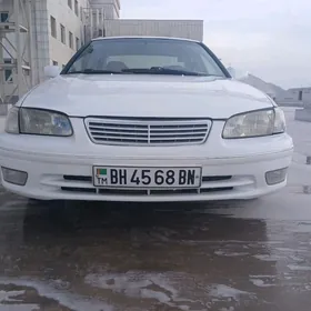 Toyota Camry 2000