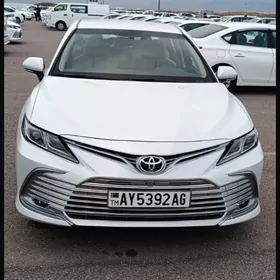 Toyota Camry 2022