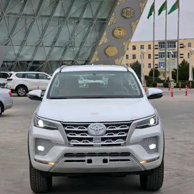 Toyota Fortuner 2025