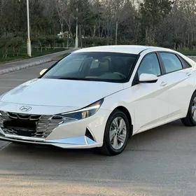 Hyundai Elantra 2023