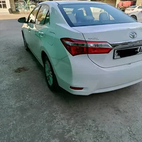 Toyota Corolla 2015