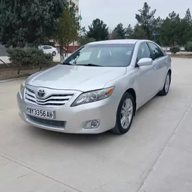 Toyota Camry 2011