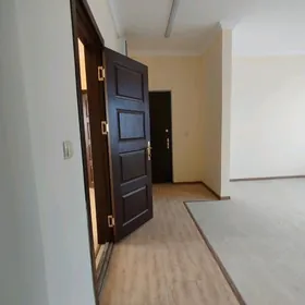 Satlyk jay Bazada Elitga