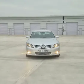 Toyota Camry 2010