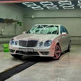 Mercedes-Benz E320 2003