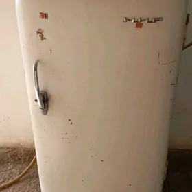 holodilynik we kir maşin