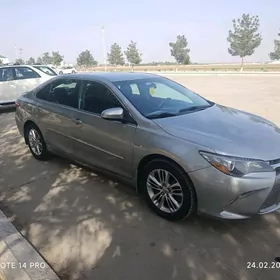 Toyota Camry 2015