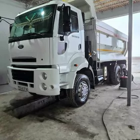 Ford Cargo 3535D 2014
