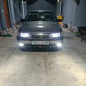 Opel Vectra 1990