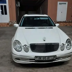 Mercedes-Benz E320 2003