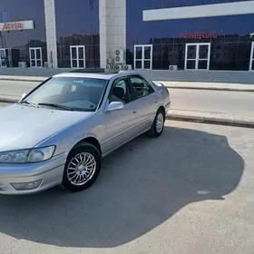 Toyota Camry 2000
