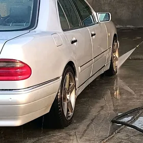 Mercedes-Benz E350 1998