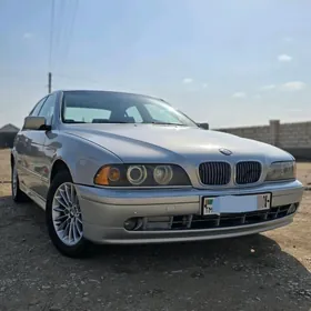 BMW E39 2001