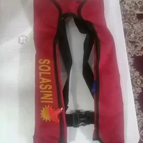 Спасательный жилет