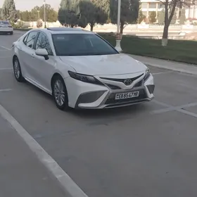 Toyota Camry 2022