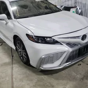 Toyota Camry 2022