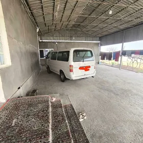 Toyota Hiace 2001
