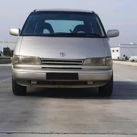 Toyota Previa 1991