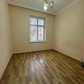 Büzmeýin,3-Komnat.Kwartira