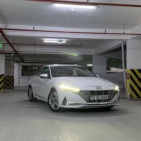 Hyundai Elantra 2021