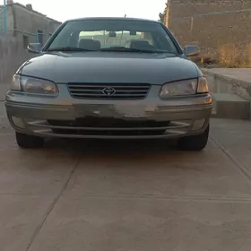Toyota Camry 1997