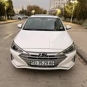 Hyundai Elantra 2020