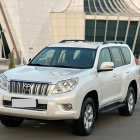 Toyota Land Cruiser Prado 2013