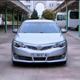 Toyota Camry 2013