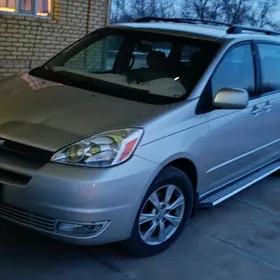 Toyota Sienna 2005