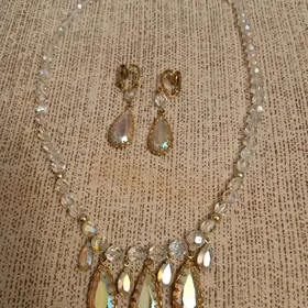 Ожерелье и серьги