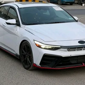 Hyundai Elantra 2025