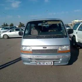 Toyota Hiace 1990