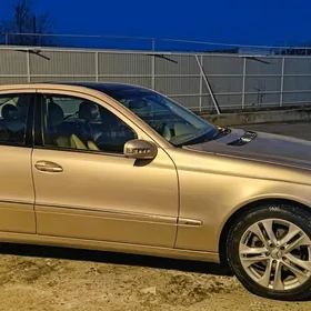Mercedes-Benz E-Class 2003