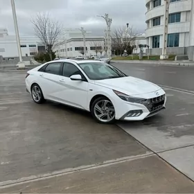 Hyundai Elantra 2023