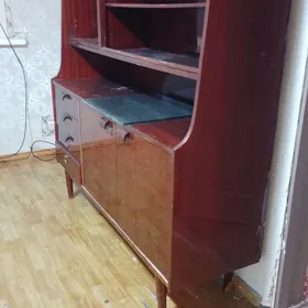 продам сервант