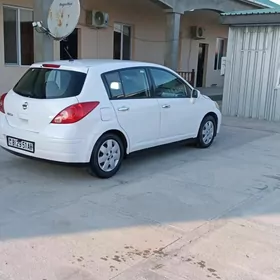 Nissan Versa 2009