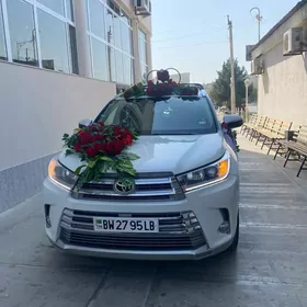 Toyota Highlander 2016