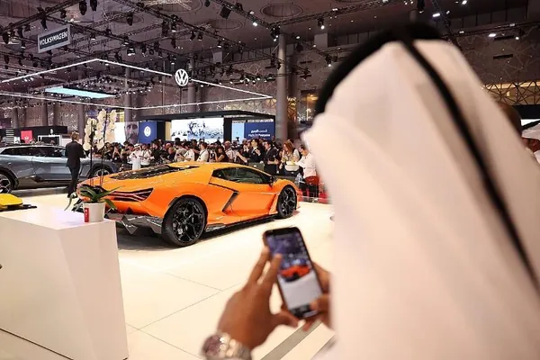 «Bu öte gymmat güýmenje boljak...» Lamborghini dolulygyna elektrokarlara geçmek niýetinden dändi