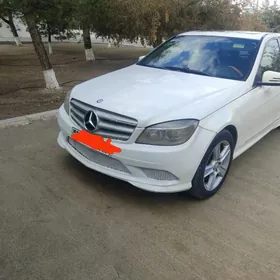 Mercedes-Benz C300 2010