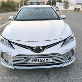 Toyota Camry 2020