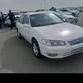 Toyota Camry 2000