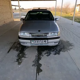Opel Vectra 1992
