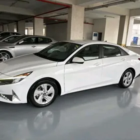 Hyundai Elantra 2021